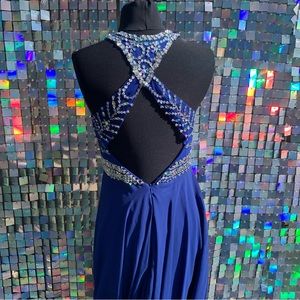 Royal blue formal floor-length prom dress / gown.